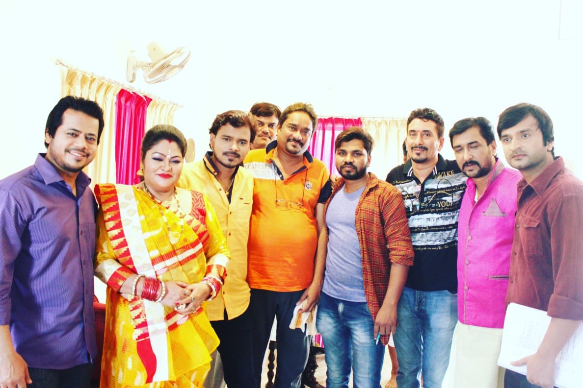 Pramod Lover - Kajal Yadav Starrer Bhojpuri film 'Jamai Raja' starts shooting