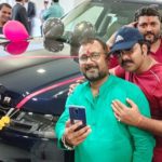 Bhojpuri super star pawan singh get new rang rover car in mumbai dhanteras