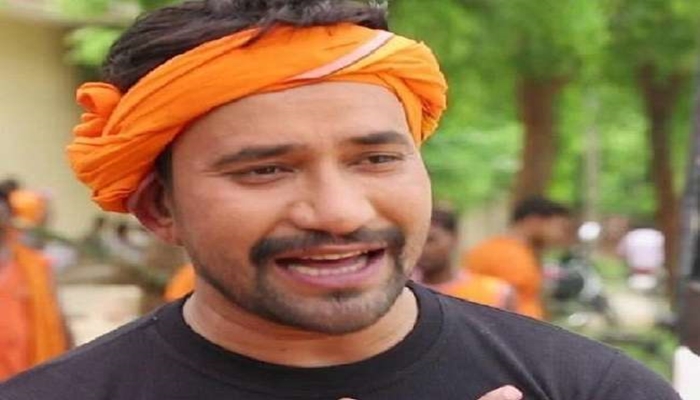 Dinesh Lal Yadav Nirahua Team Helps Bihar