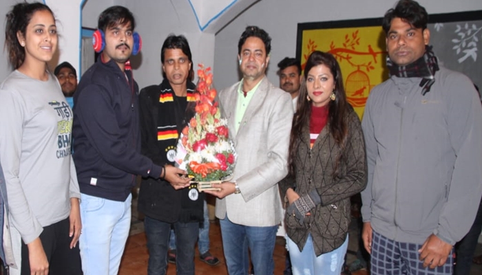 Bhojpuri cinema's famous film director Pramod Shastri's birthday became very special this time